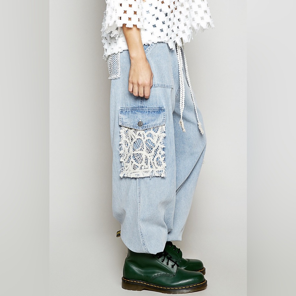 POL Light Blue Denim Pants with Lace Detail